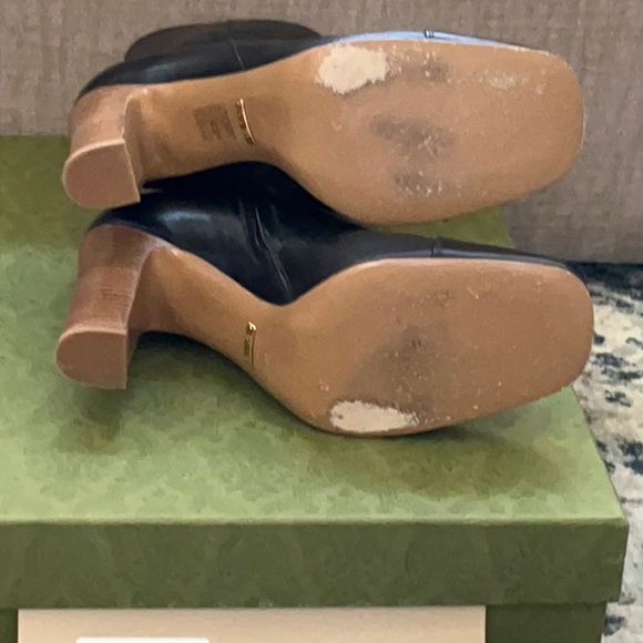 Gucci Hills Logo Bootie - Picture 6 of 6